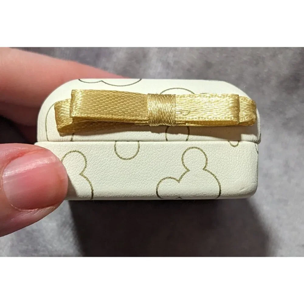 Disney swarovski empty